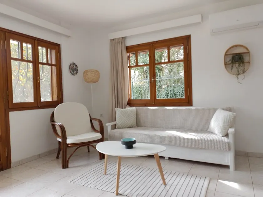 Small Theater Apartment - Image 1