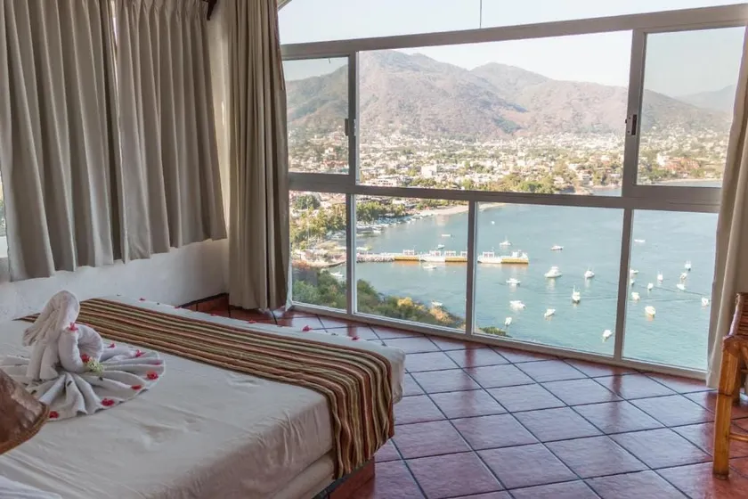 The most spectacular view of Zihuatanejo - Image 1
