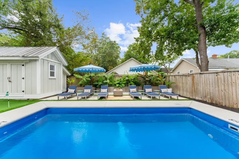 Park Circle Paradise - Pool, Putts & 3 King Suites - Image 1
