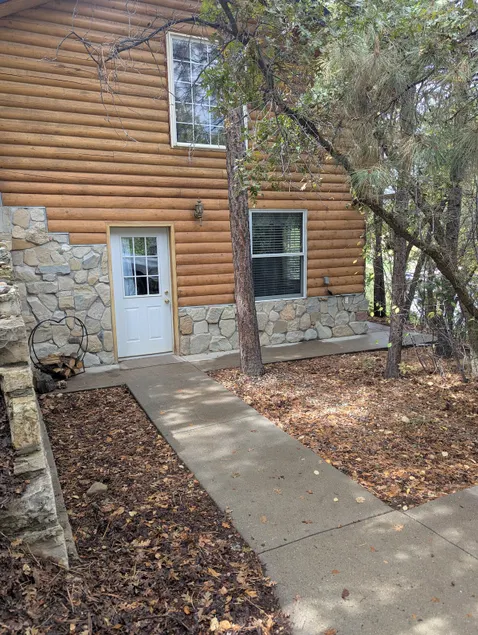 The Cabin at Lydia's Canyon - Image 1