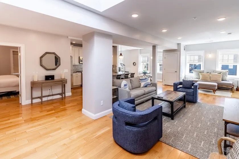 Spacious Top Floor Apartment, St. Mary Church View - Image 1