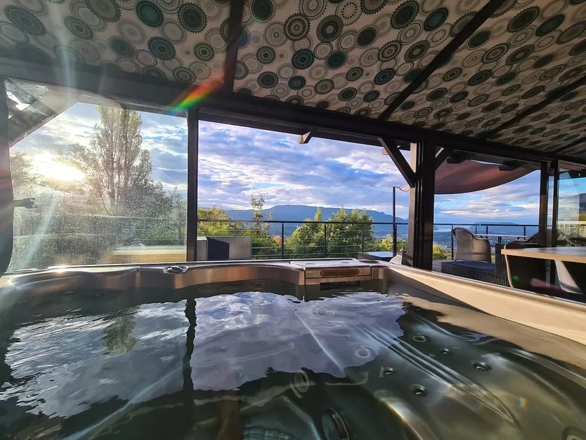 House, spa, exceptional views, idyllic setting - Image 1