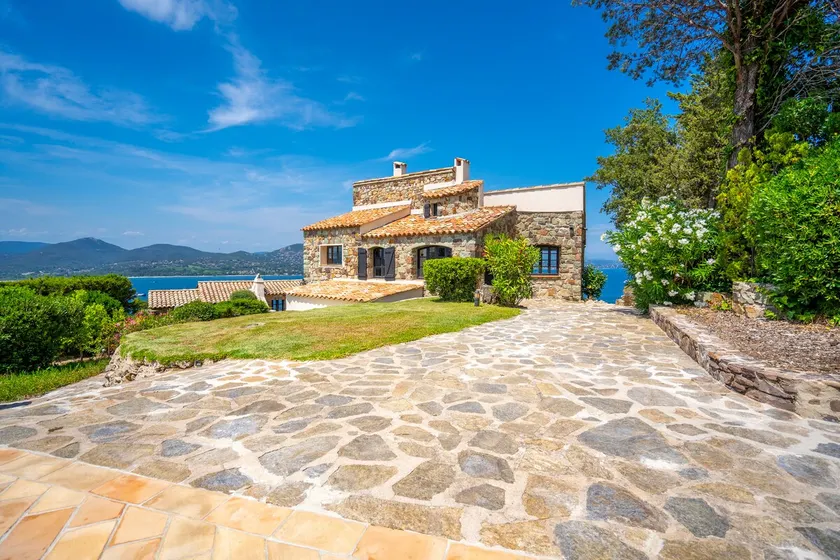 One of the most beautiful views of the Gulf of Saint-Tropez - Image 1