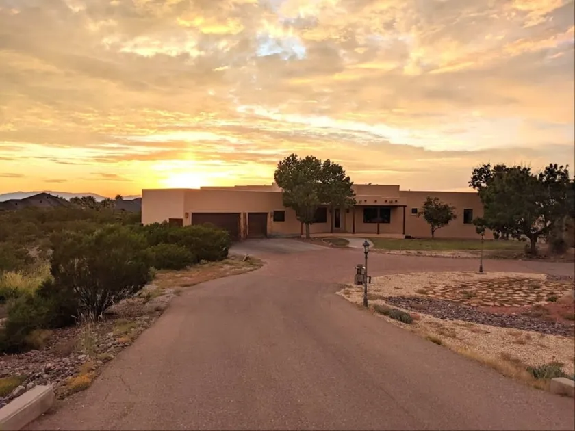 Alamo Oasis - Image 1
