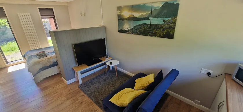 Osborne retreat-calm & cozy studio annex, Warsash - Image 1