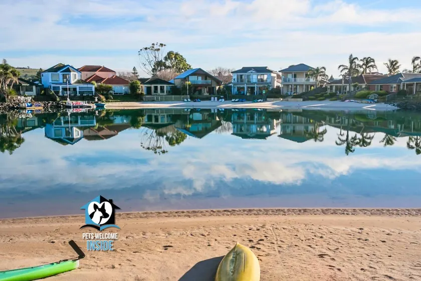 PetLet 4: Ristrutturato 4BR con spiaggia privata e barca - Image 1