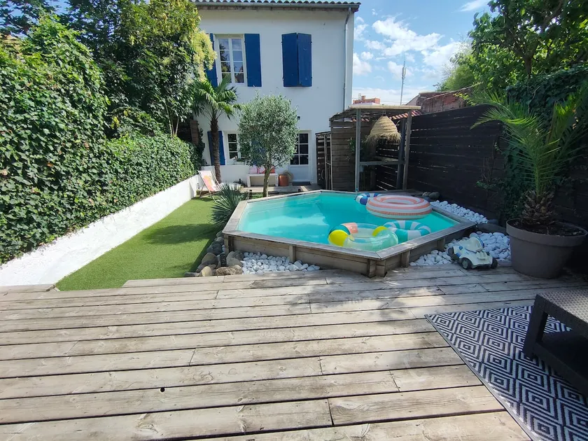 Townhouse rental - Image 1