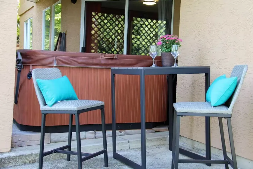Hilltop Retreat | Private Hot Tub • Pet-Friendly • Secluded 2BR Escape - Image 1