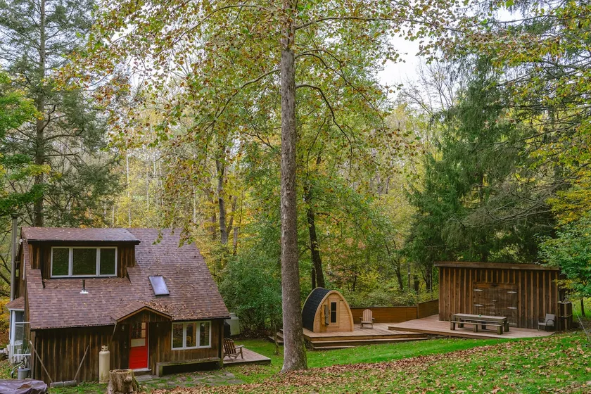 Chic Cabin on Callicoon Creek - Image 1