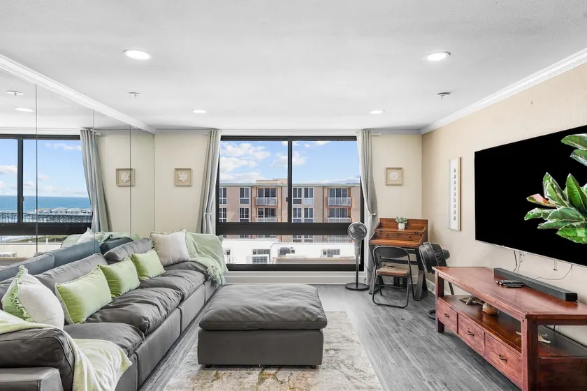 Oceanfront/Oceanview Modern and Comfy Condo - Image 1