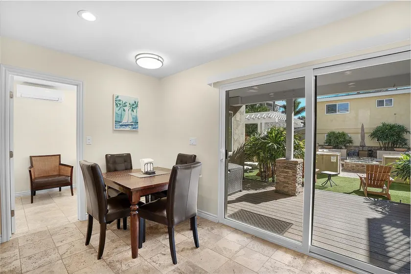 Luxury Beach Vacation Villa 7 - Image 1
