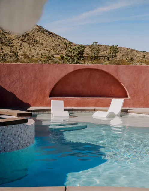 Pink Oasis + Casita 5 Acres Spa Pool by CasaCabin - Image 1