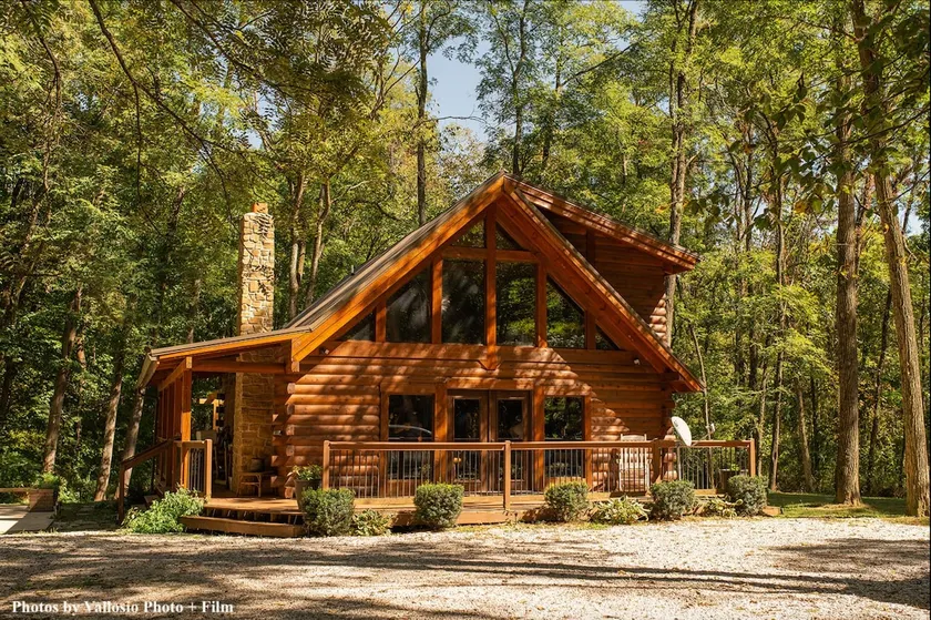 *Sugar Creek Cabin w/spa bordering 2 state parks! - Image 1