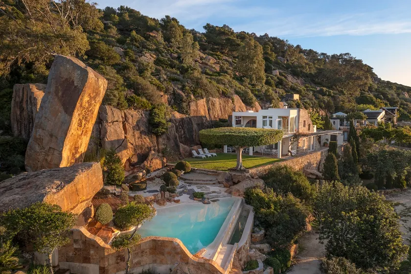 Secret Garden, Stone House. - Image 1