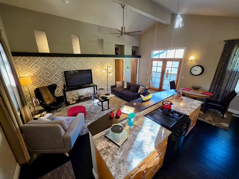 Luxury at the Ellie Carriage House, Prospect, CO - Image 1