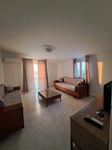 Penthouse Apartment with Terrace and Sea View - Image 1