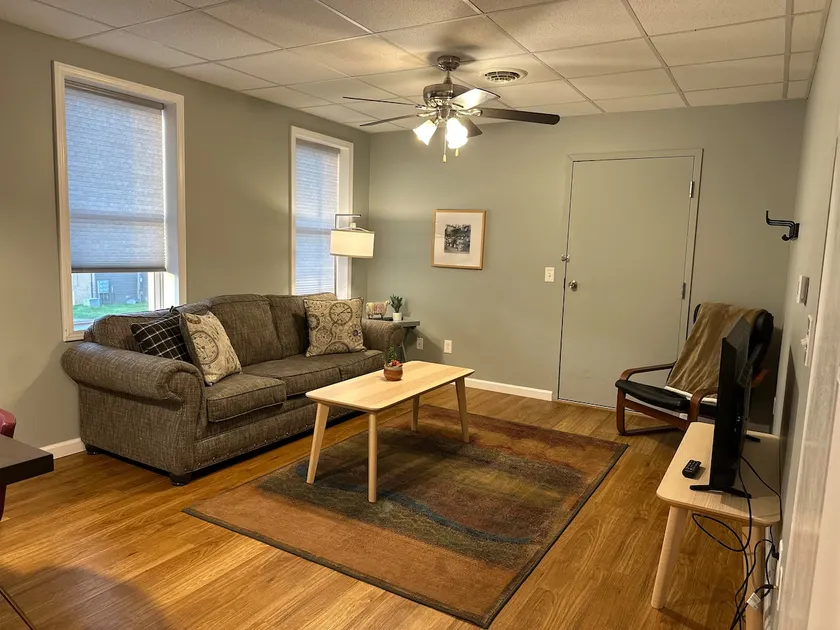 Opera House Suite 2 - Image 1