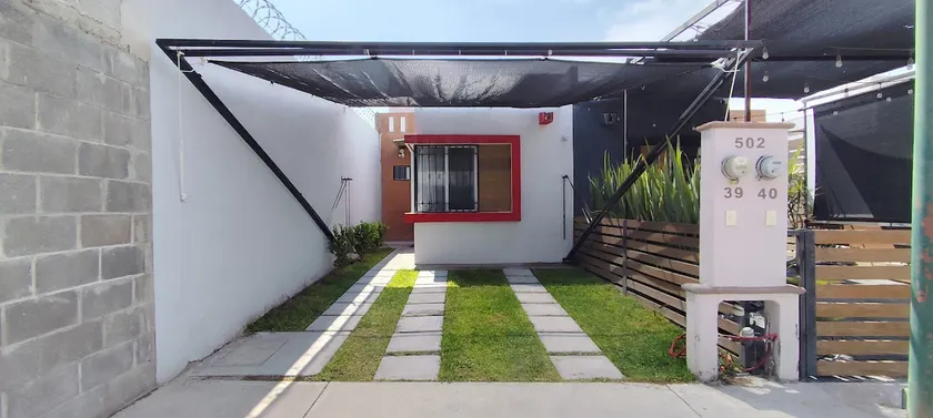 Complete house Garage Garden TVs Wi-Fi I issue invoices - Image 1