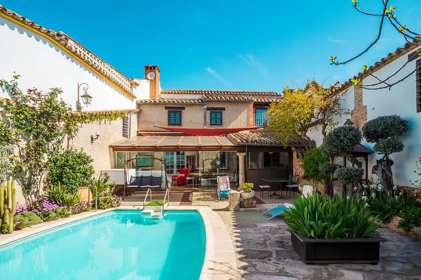 La Casa del Obispo - Image 1