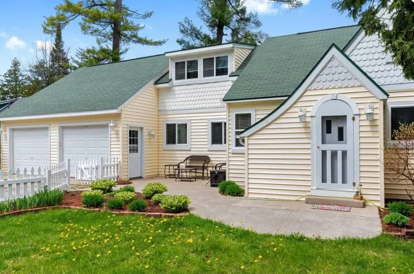 Cozy Retreat in the Heart of Indian River - Image 1