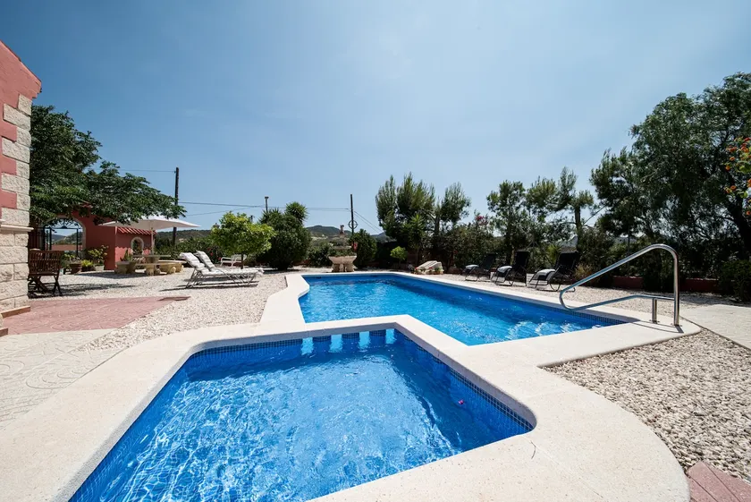 Villa Castanea - Rustic Spanish Retreat - Image 1