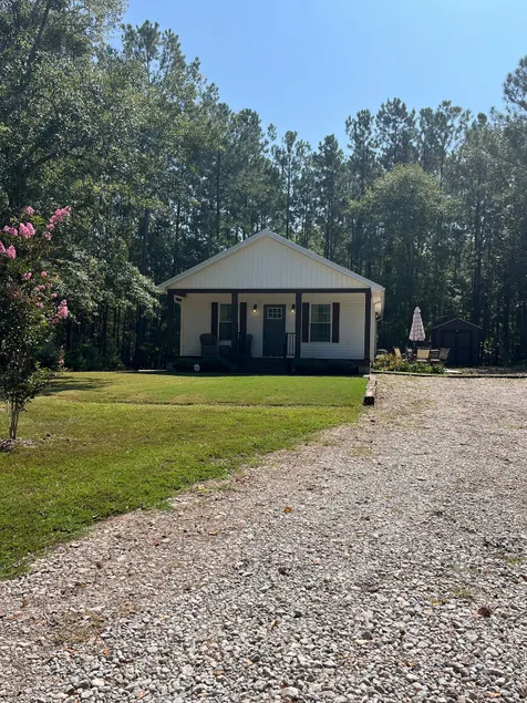 Affordable Luxury / Quiet / 2 min to Erskine - Image 1