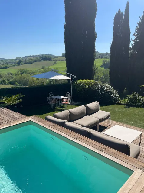 Chianti Barn with Pool and Vineyard View - Image 1