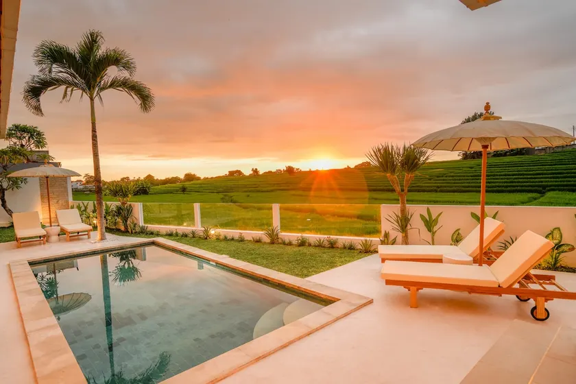 Villa Santorini Sunset 4BR Large Pool and Ricefield view - Image 1