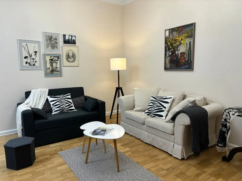 City Center Family & Friends Two bedrooms Spacious apartment - Image 1