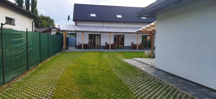 Apartment house with sauna and jacuzzi Svätý Kríž 1 - Image 1