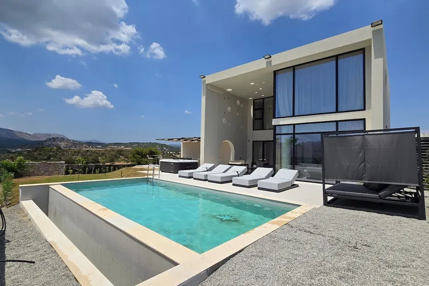 Trapezia Luxury Living-Sapphire - Image 1