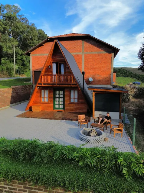 Chalet on the Stone Paths - Pinto Bandeira - Image 1
