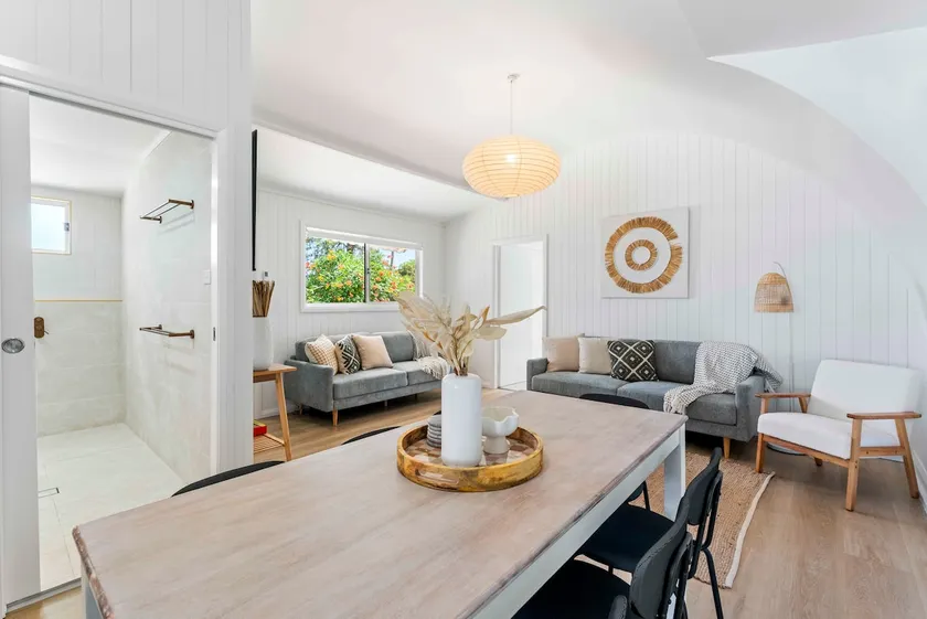 The Roundhouse 4BR Home - Image 1