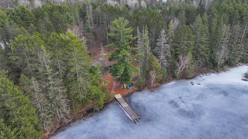 Secluded Lk Estate w Trails, Water Toys & Air Hcky - Image 1