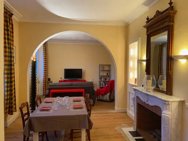 Townhouse - Image 1