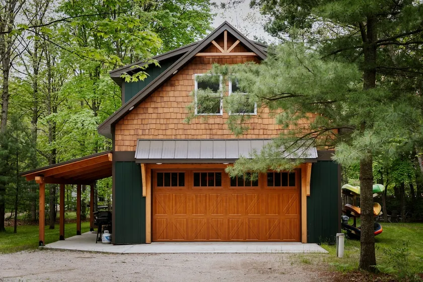 Near Lakes/Rivers/Skiing w/Hot tub/Kayaks & More! - Image 1
