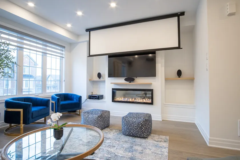 Modern 4-Bed Townhome with Cinema & Roof Terrace - Image 1