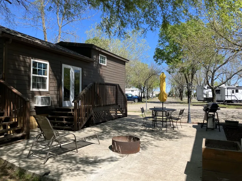 Deluxe Cabin Lodge- existing - Image 1