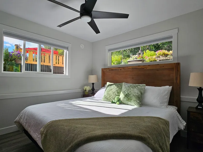 The Fiddling Frog Guest Suite - Image 1
