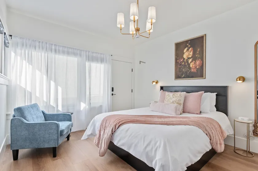 The Arlington Suite - Image 1
