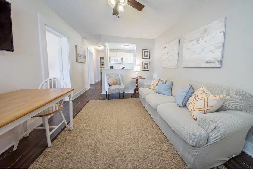 Perfect Midtown Base - 2BR w/On-Site Laundry - Image 1