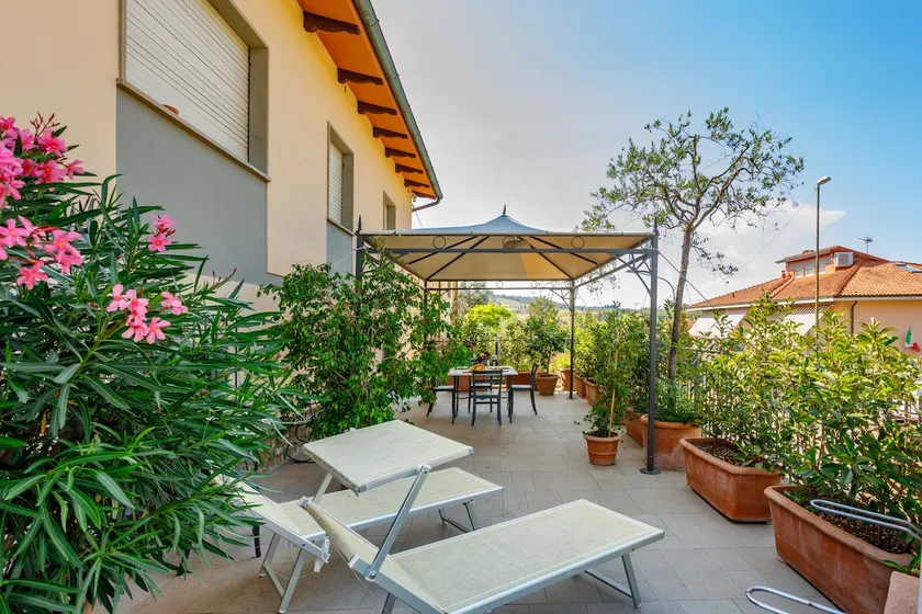 Casa Bacco in Greve with a large private terrace - Image 1