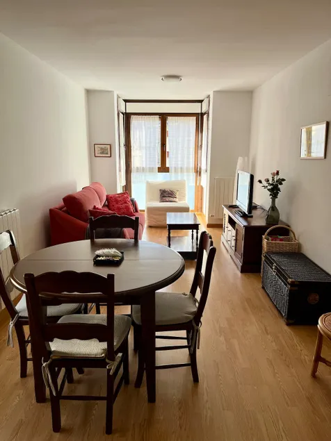 Alma apartment downtown Biescas l Wifi l Parking - Image 1