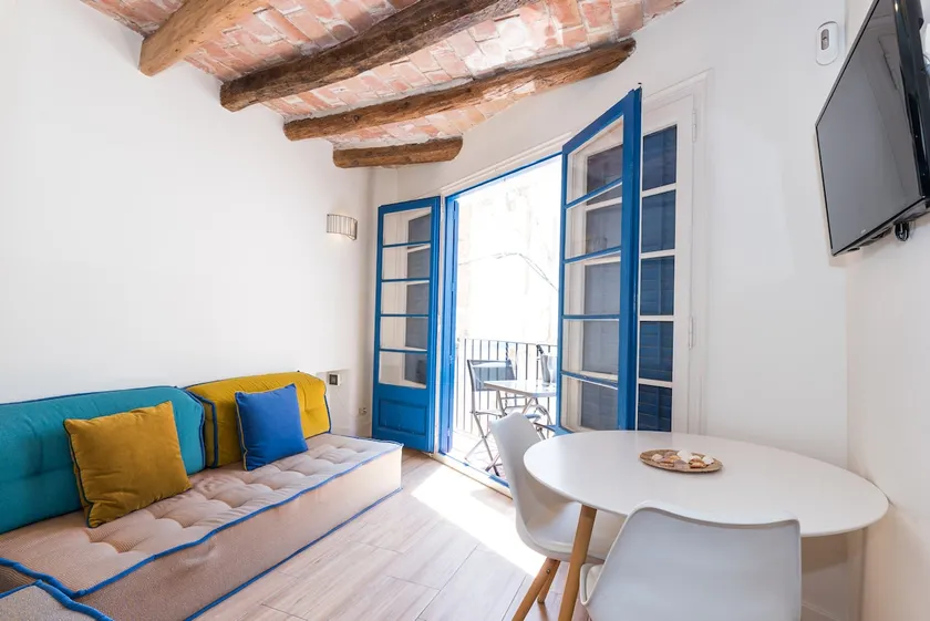Your central hideaway in Sitges. Beach and train nearby - Image 1