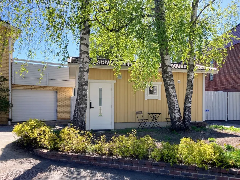 Central Knivsta Private Tiny House - Image 1