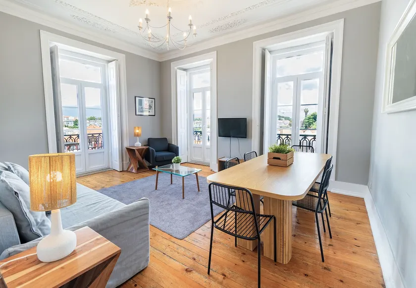 [NEW] Large Bairro Alto 3E max 21p by Central Hill - Image 1