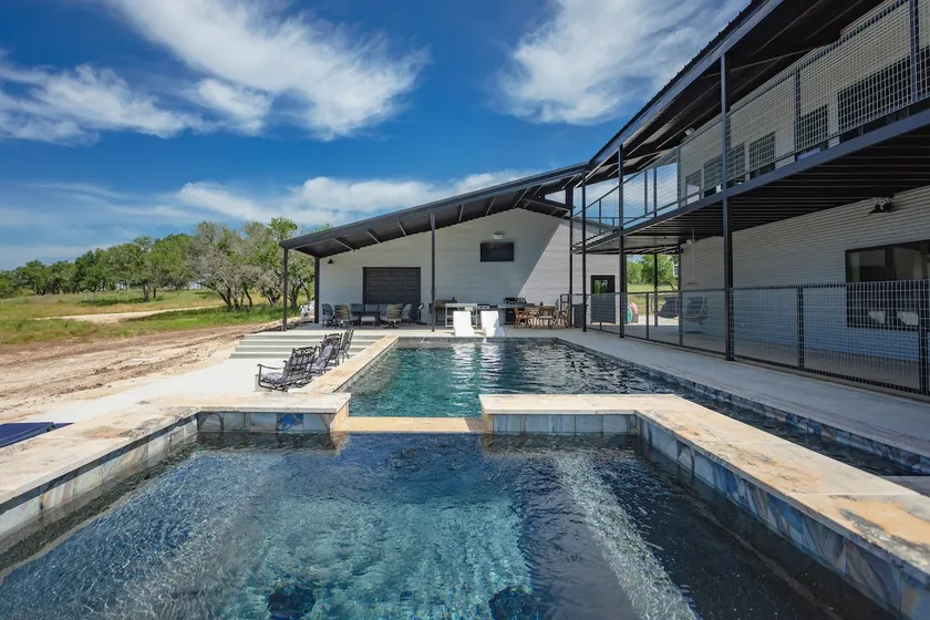Xenia Ranch Barndo l Pool HotTub - Image 1