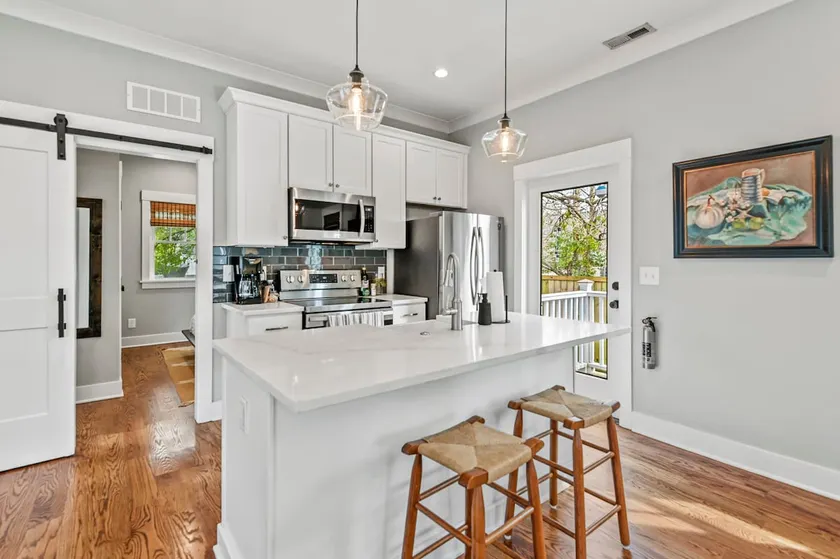 Brand New Charming 1BR Near Hampton Park - Image 1