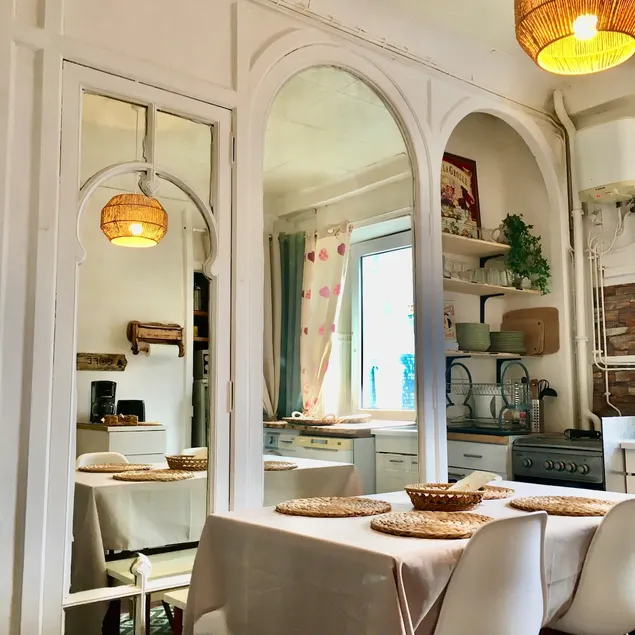 Central 1-Bed Apartment with Balcony & Private Parking in Le Mont-Dore - Image 1
