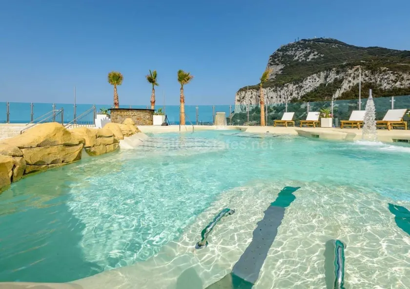 Seaside Serenity Oasis - 1 bed - Image 1